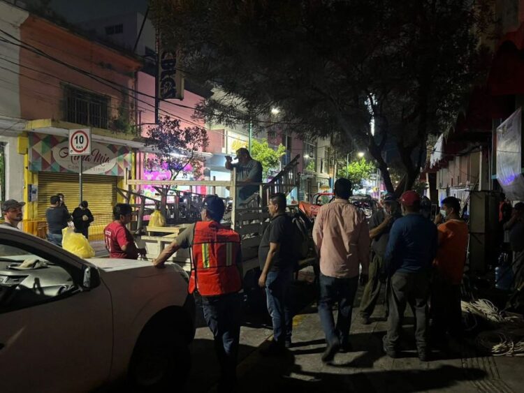 Renuevan drenaje en el barrio de El Salto, de Ahuacatlán