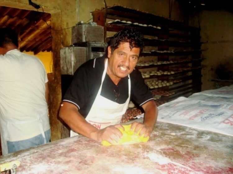 Renuevan drenaje en el barrio de El Salto, de Ahuacatlán