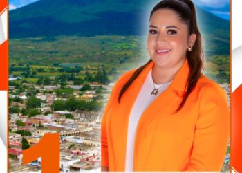 Dunia Rodríguez cumple y rinde cuentas como Regidora de Ahuacatlán