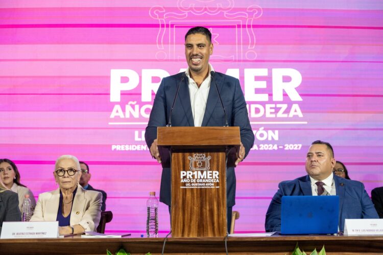 Memo Ramírez supervisa obras que transforman Ixtlán