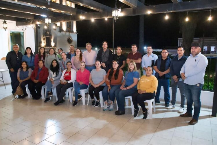 Ahuacatlán conforma su Consejo municipal de participación Escolar