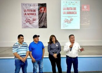 Ahuacatlán conforma su Consejo municipal de participación Escolar