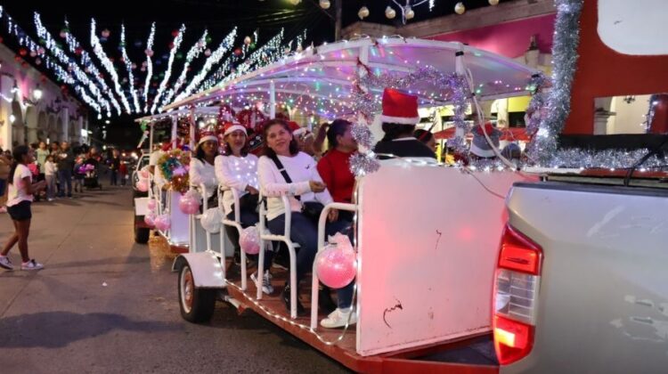 Desafían obras…Y al peligro, en Ahuacatlán